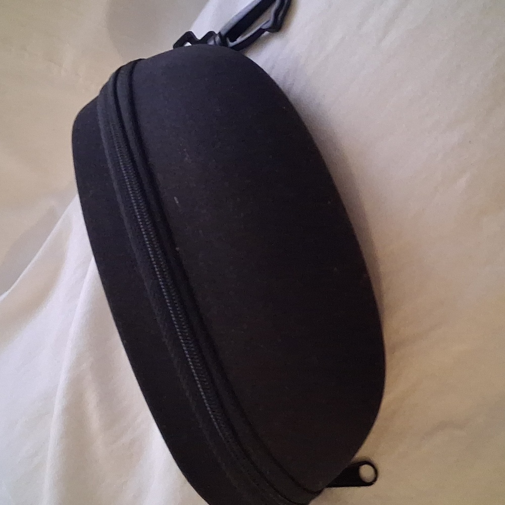 Maui Jim Black Sunglasses Pouch - Picture 10 of 10